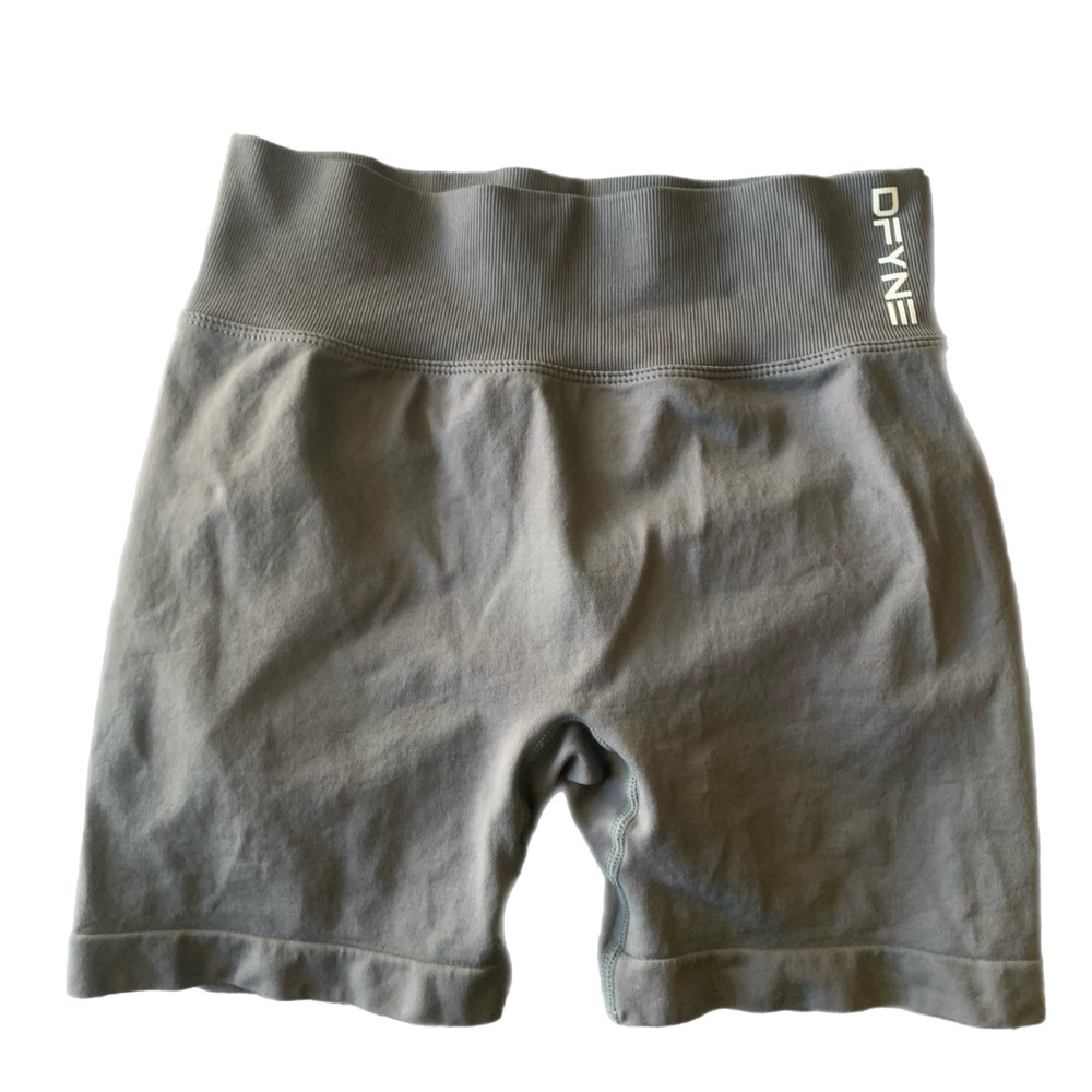 Dfyne 4.5 Dynamic shorts grey size small.